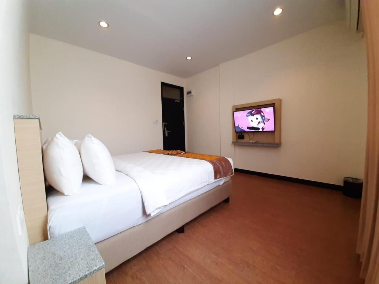 Batam Harbour Boutique Hotel & Spa Nagoya Kamer foto