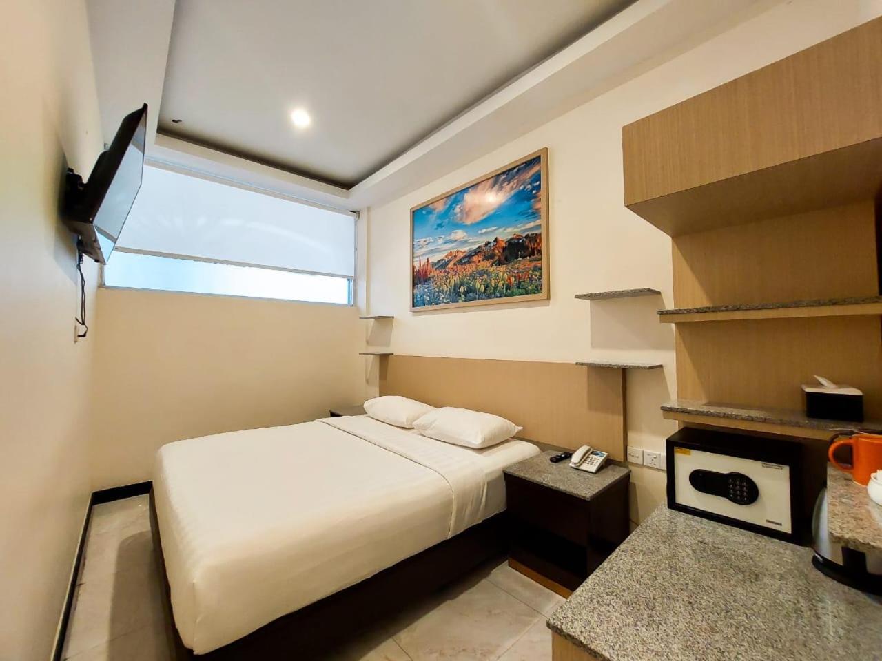 Batam Harbour Boutique Hotel & Spa Nagoya Kamer foto