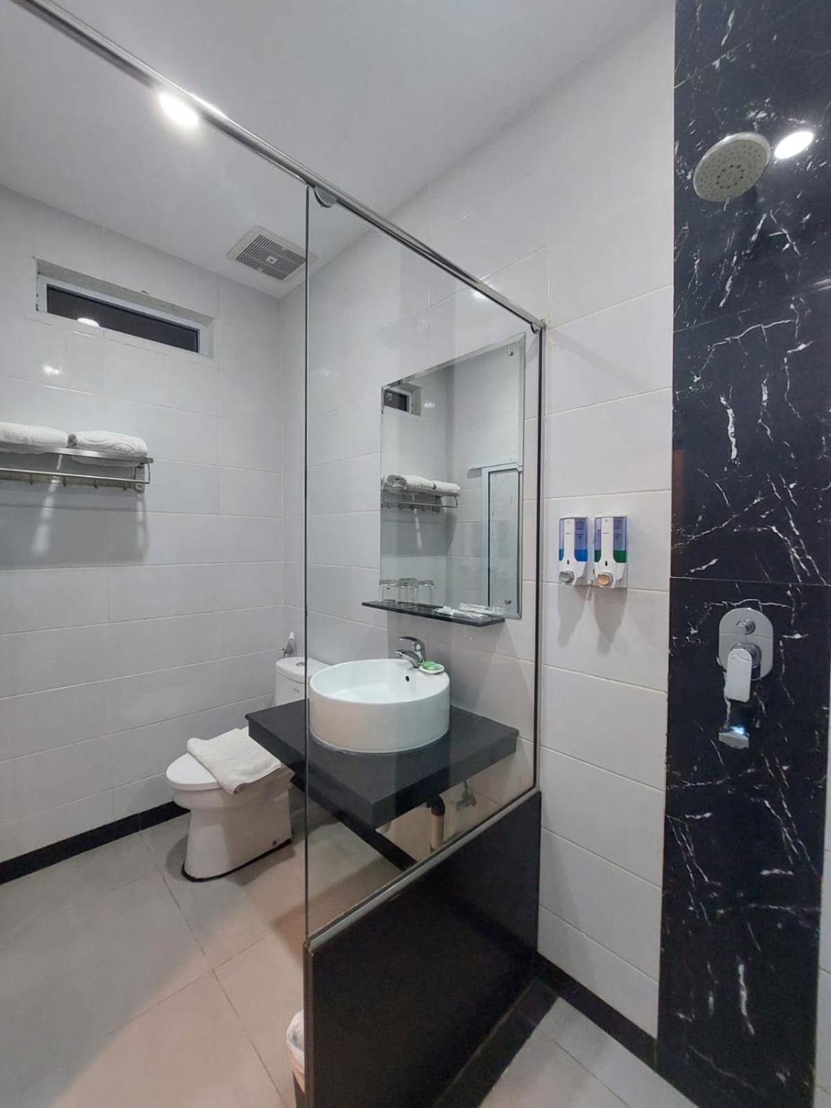 Batam Harbour Boutique Hotel & Spa Nagoya Kamer foto
