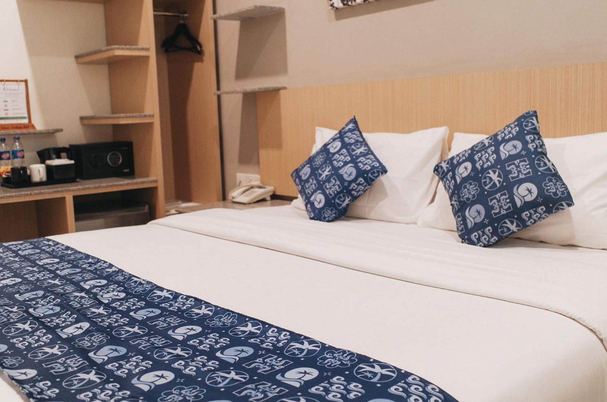 Batam Harbour Boutique Hotel & Spa Nagoya Kamer foto